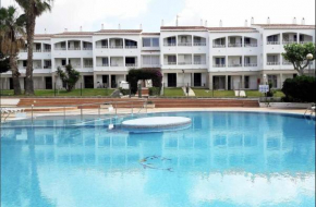 Apartamento bajo con piscina Macarella